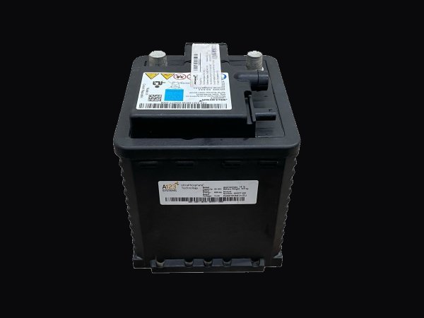McLaren 12V lithium starter battery, end view with the A123 Systems data label – 13MA068CP.02