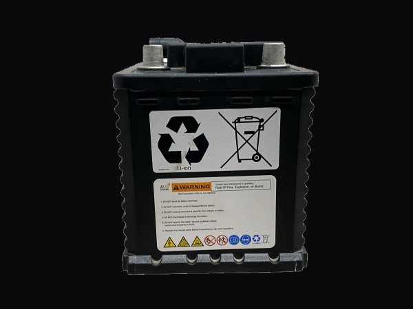 McLaren 12V lithium starter battery, Li-ion recycling and rechargeable battery warning labels – 13MA068CP.02